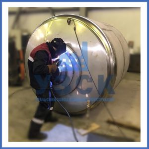 Купить баки и ёмкости из нержавеющей стали от завода УЗСК в Северске