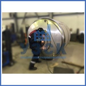 Купить ёмкости и баки из нержавеющей стали от завода УЗСК в Северске